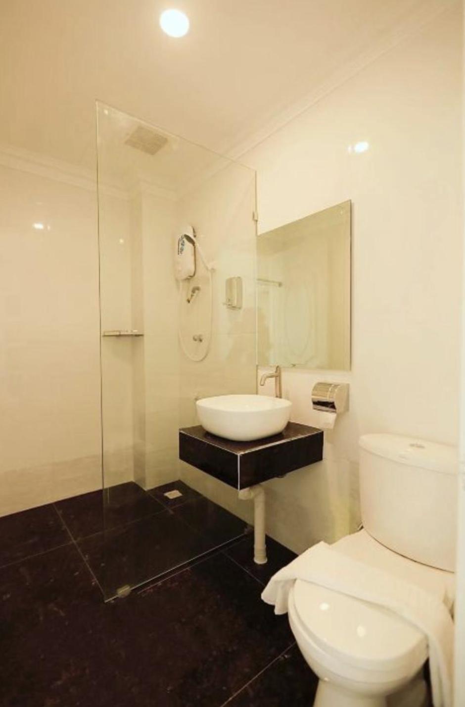Dolphin Bay Island Resort Kota Belud Phòng bức ảnh