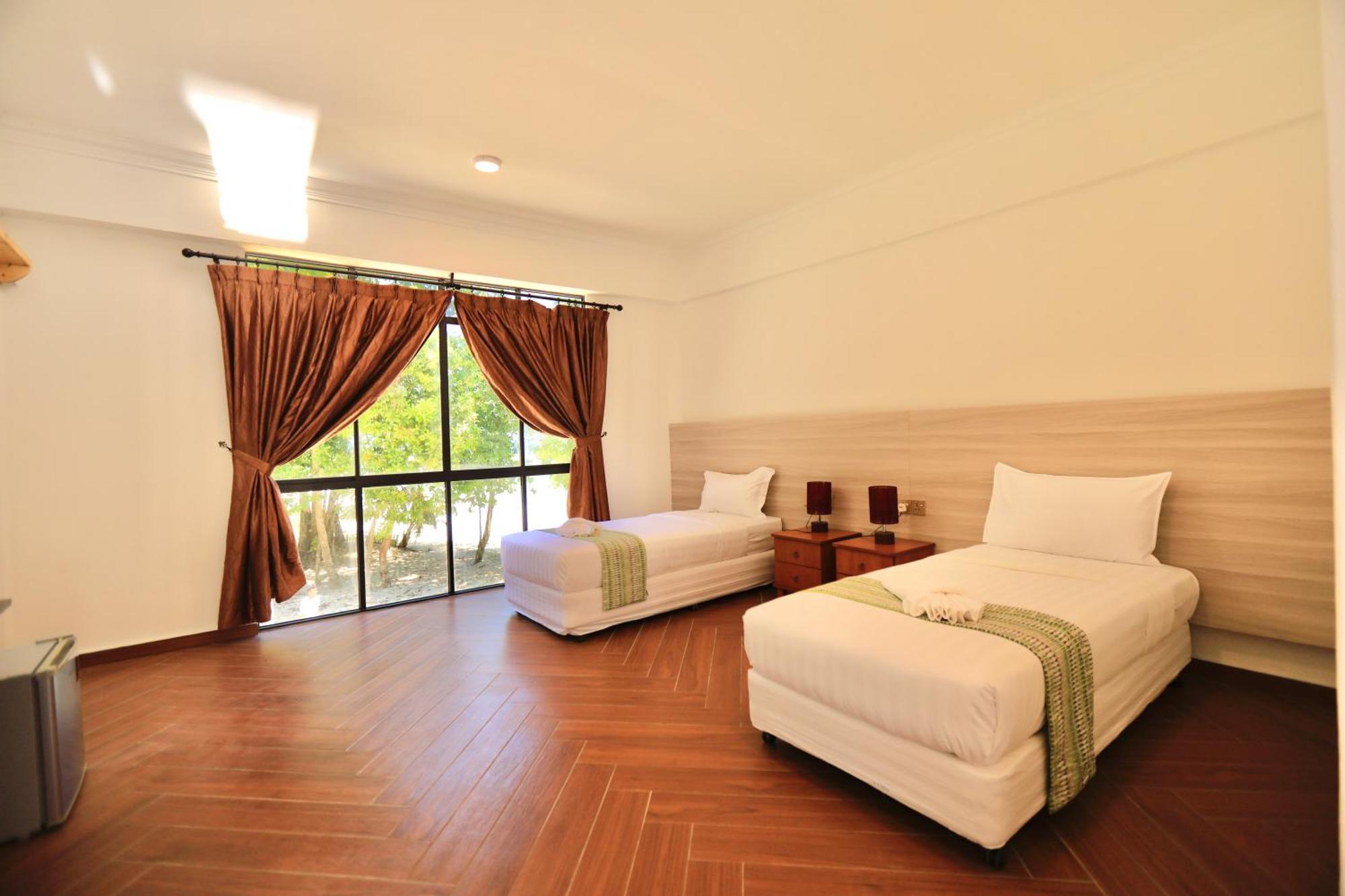 Dolphin Bay Island Resort Kota Belud Ngoại thất bức ảnh